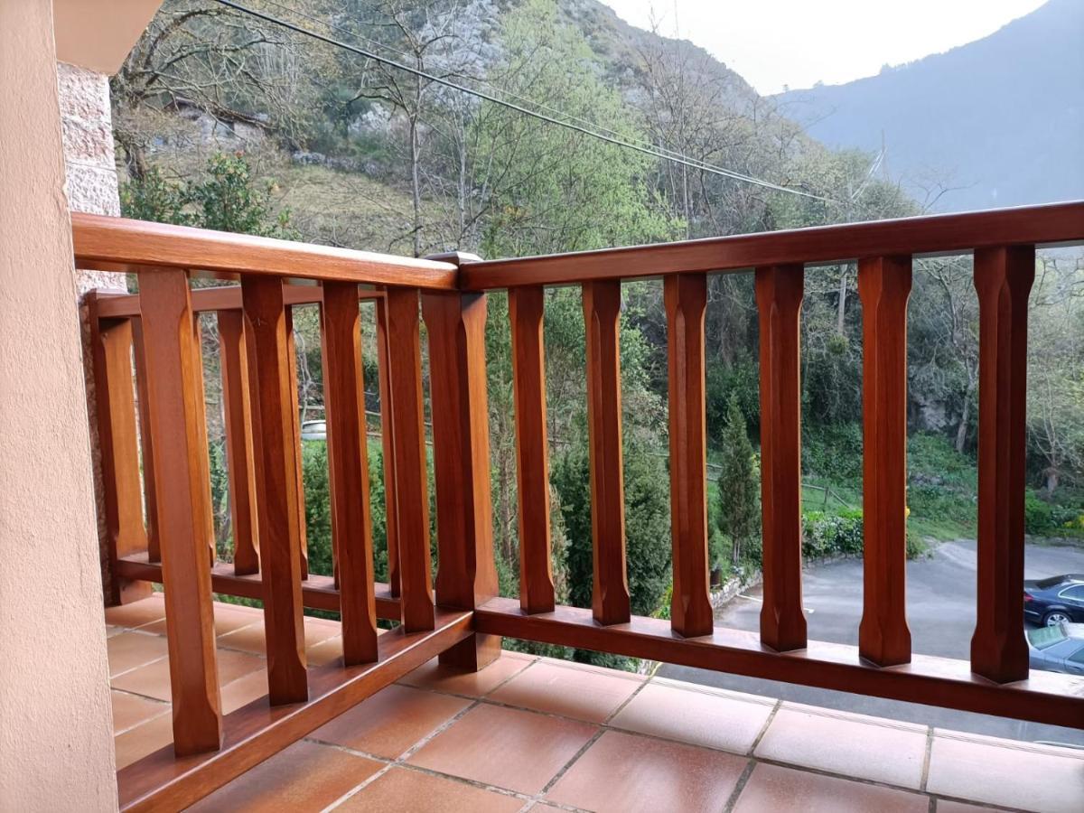 La Salmonera Cangas De Onis Caño Zewnętrze zdjęcie